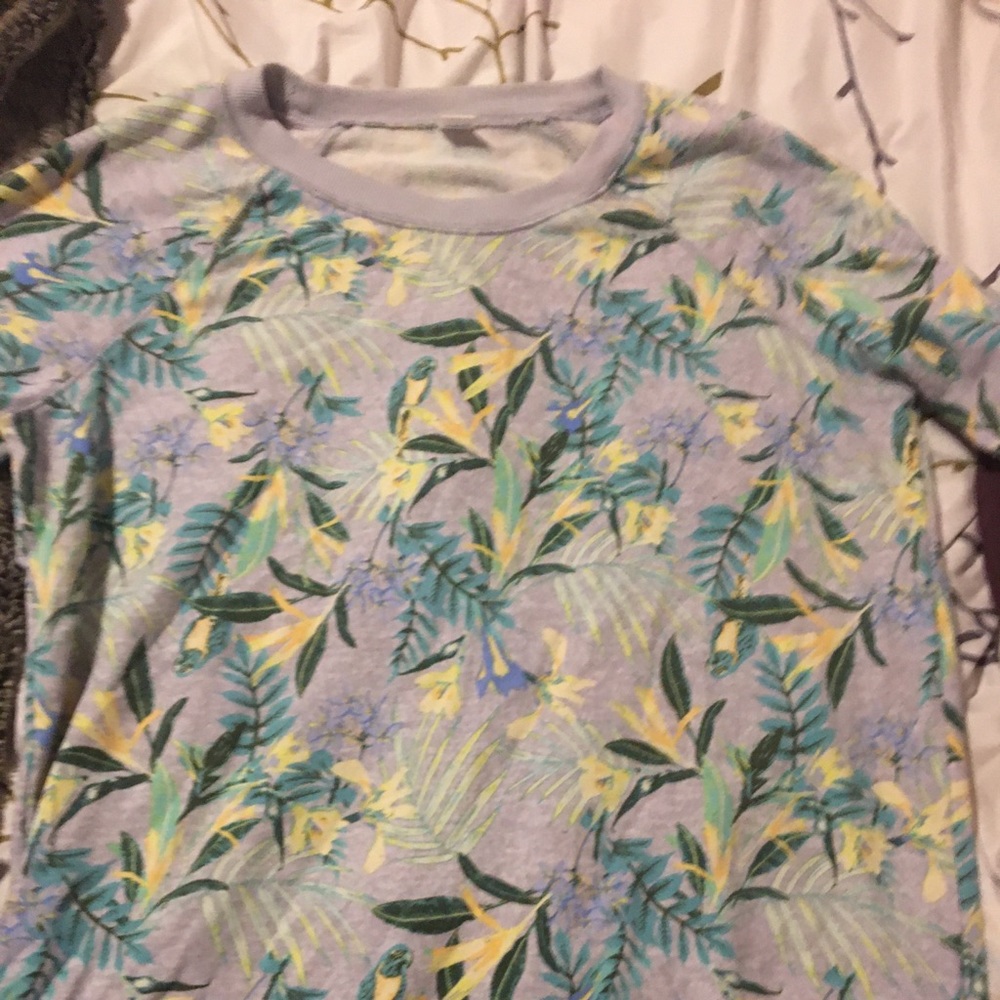 Old navy crew neck sweatshirt